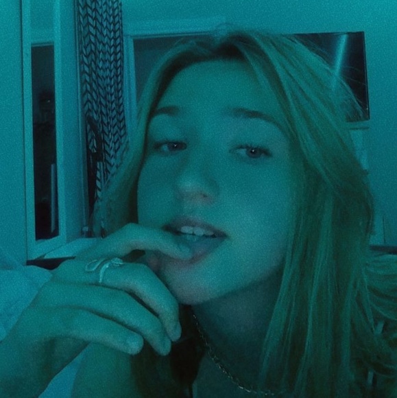 Meet your Posher, Ryleah - Picture 1 of 1